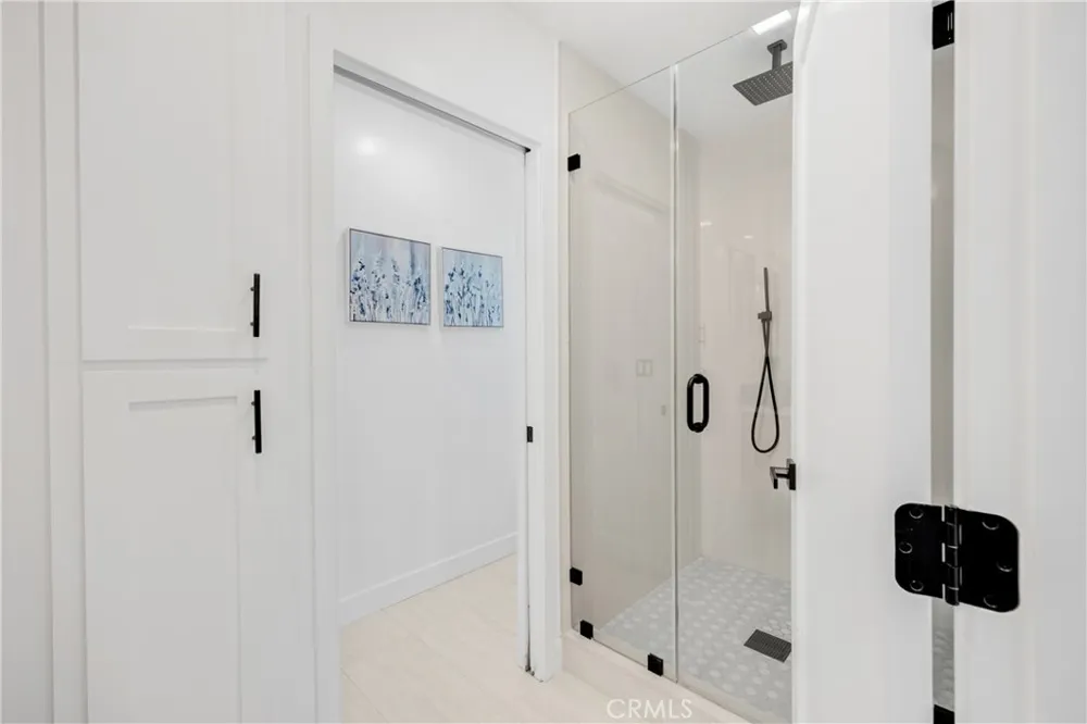 78 E Highland Avenue Sierra Madre, CA 91024