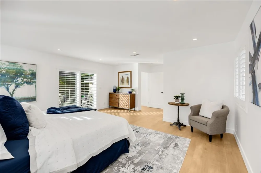 78 E Highland Avenue Sierra Madre, CA 91024