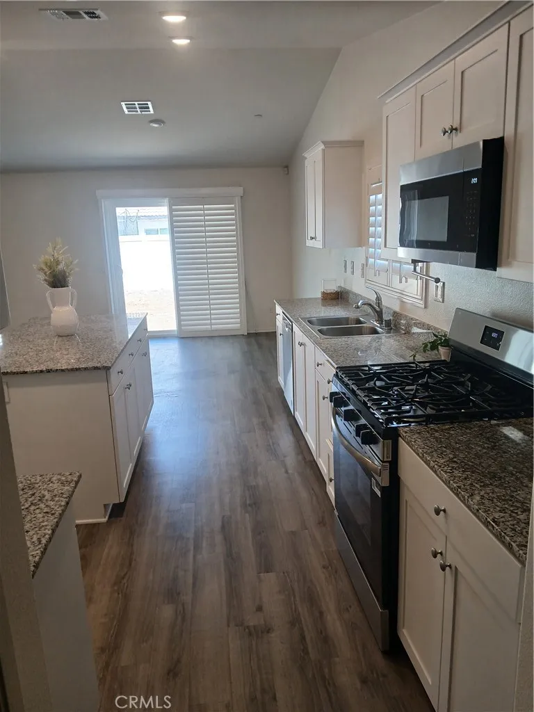 635 Moondance San Jacinto, CA 92583