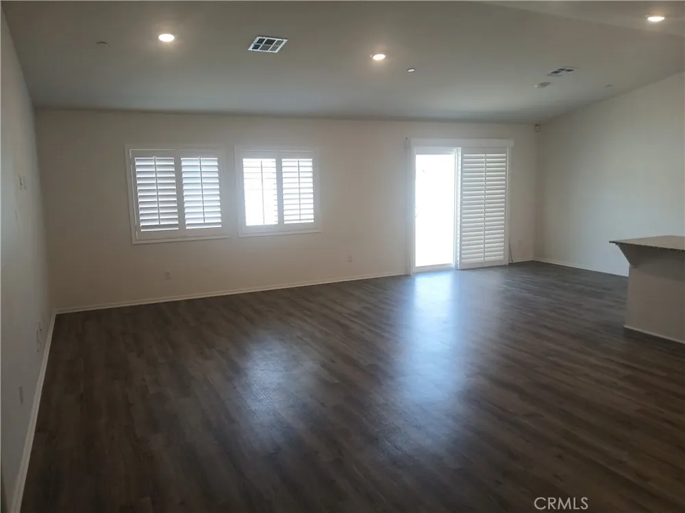 635 Moondance San Jacinto, CA 92583
