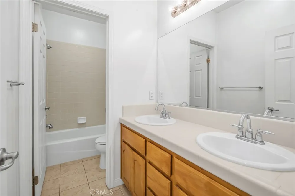 13417 Hinault Drive Bakersfield, CA 93314