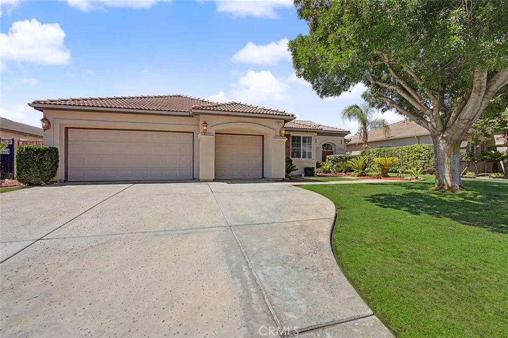 13417 Hinault Drive Bakersfield, CA 93314