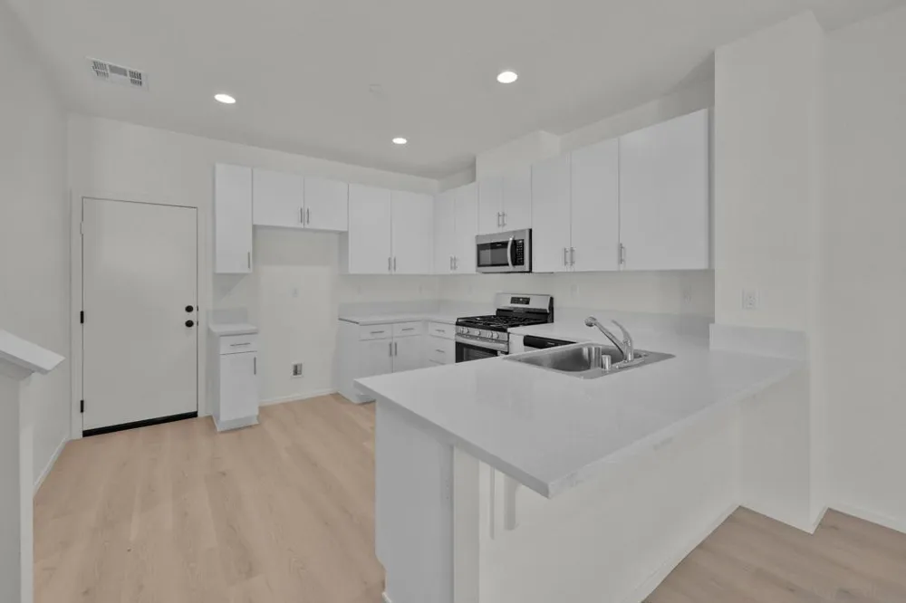 28216 Molasses Court Valley Center, CA 92082
