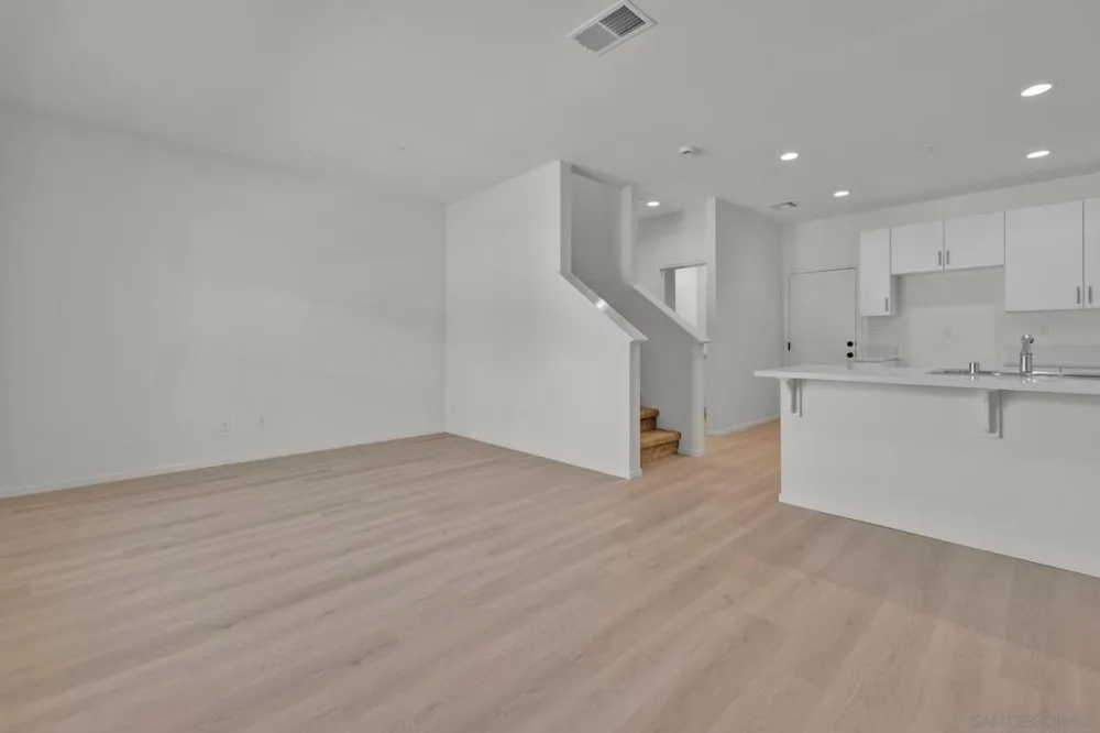 28216 Molasses Court Valley Center, CA 92082
