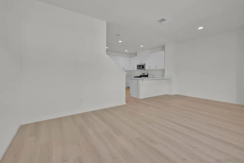 28216 Molasses Court Valley Center, CA 92082