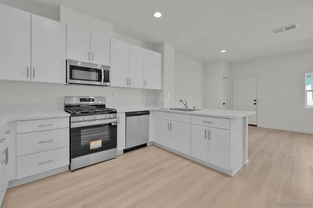 28216 Molasses Court Valley Center, CA 92082