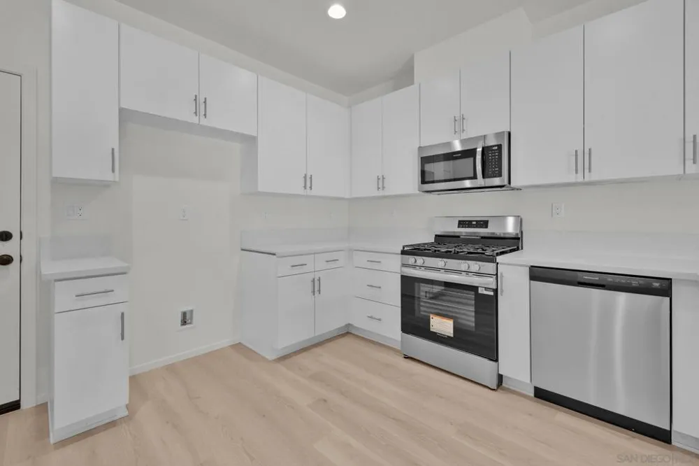 28216 Molasses Court Valley Center, CA 92082