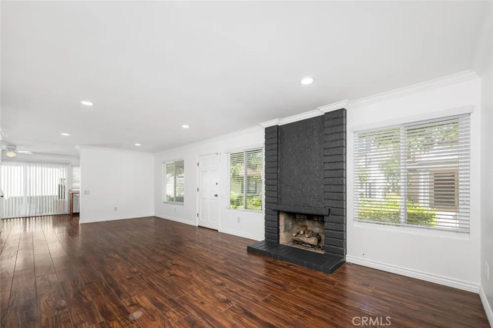 11264 Morgen Way Cypress, CA 90630