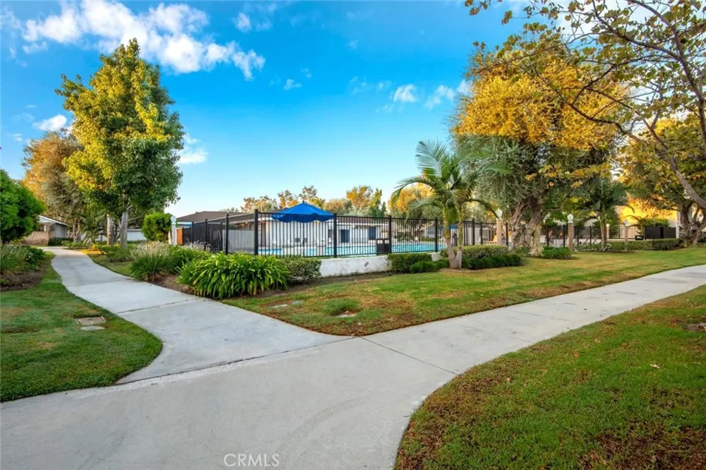11264 Morgen Way Cypress, CA 90630