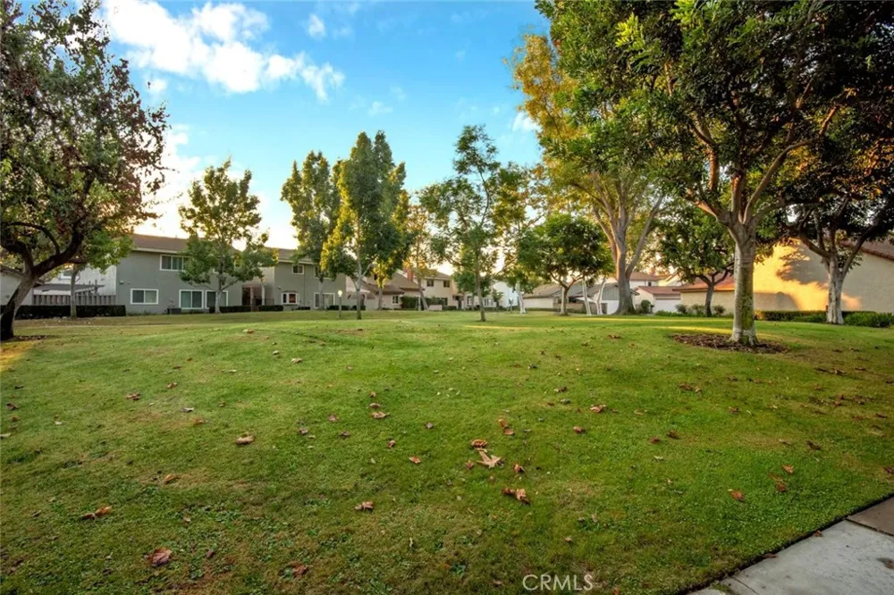 11264 Morgen Way Cypress, CA 90630