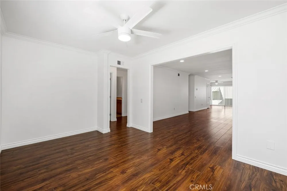 11264 Morgen Way Cypress, CA 90630