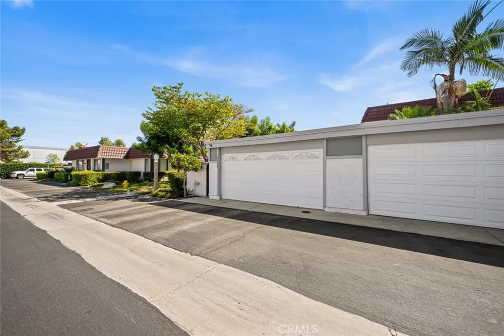 11264 Morgen Way Cypress, CA 90630