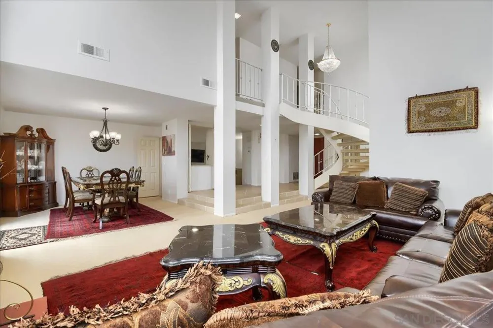 12550 Shropshire Ln San Diego, CA 92128