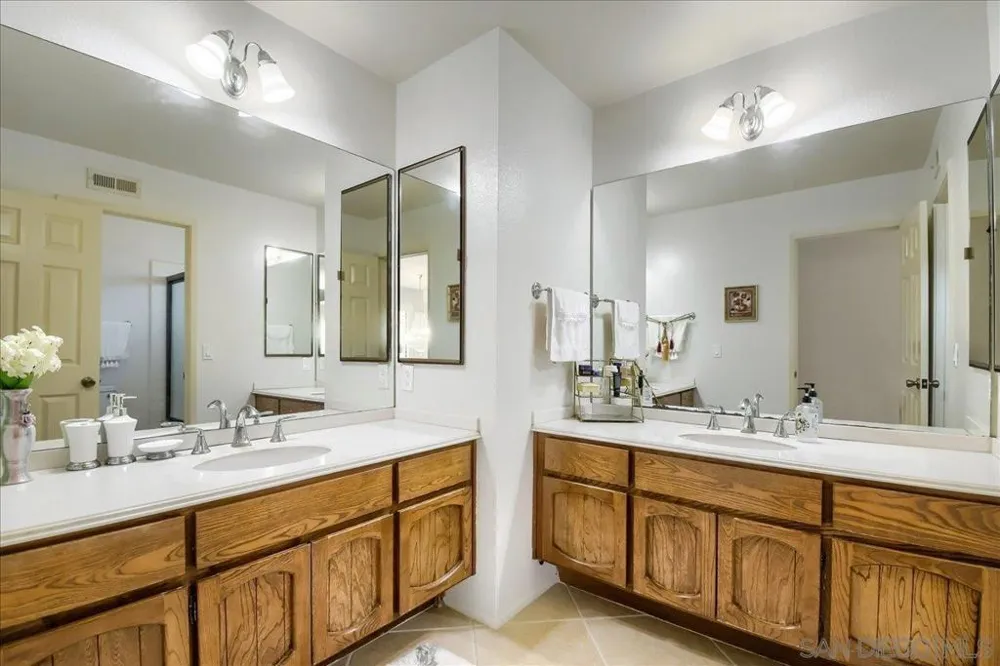12550 Shropshire Ln San Diego, CA 92128