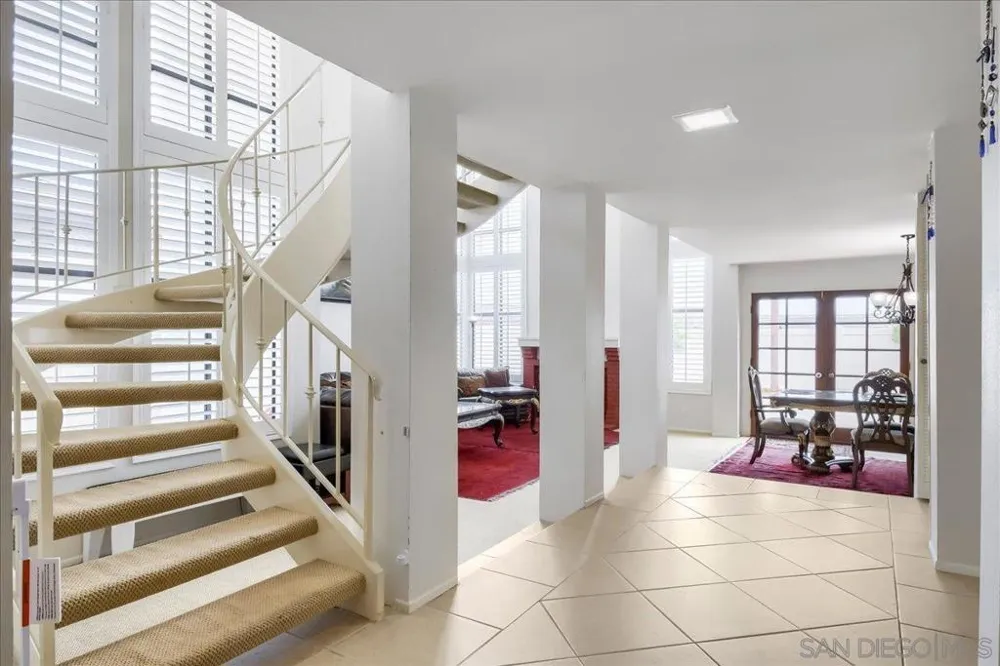 12550 Shropshire Ln San Diego, CA 92128