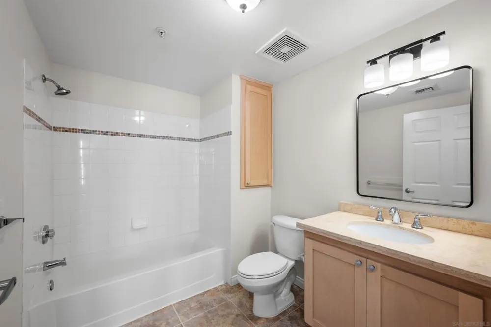 2400 5th Ave #425 San Diego, CA 92101