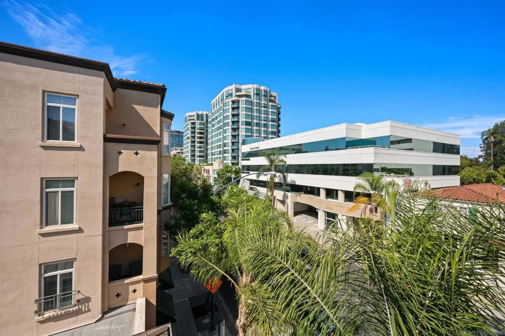 2400 5th Ave #425 San Diego, CA 92101