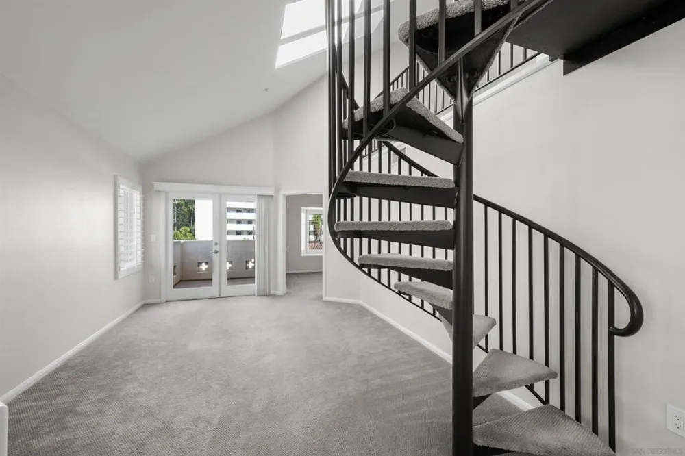 2400 5th Ave #425 San Diego, CA 92101