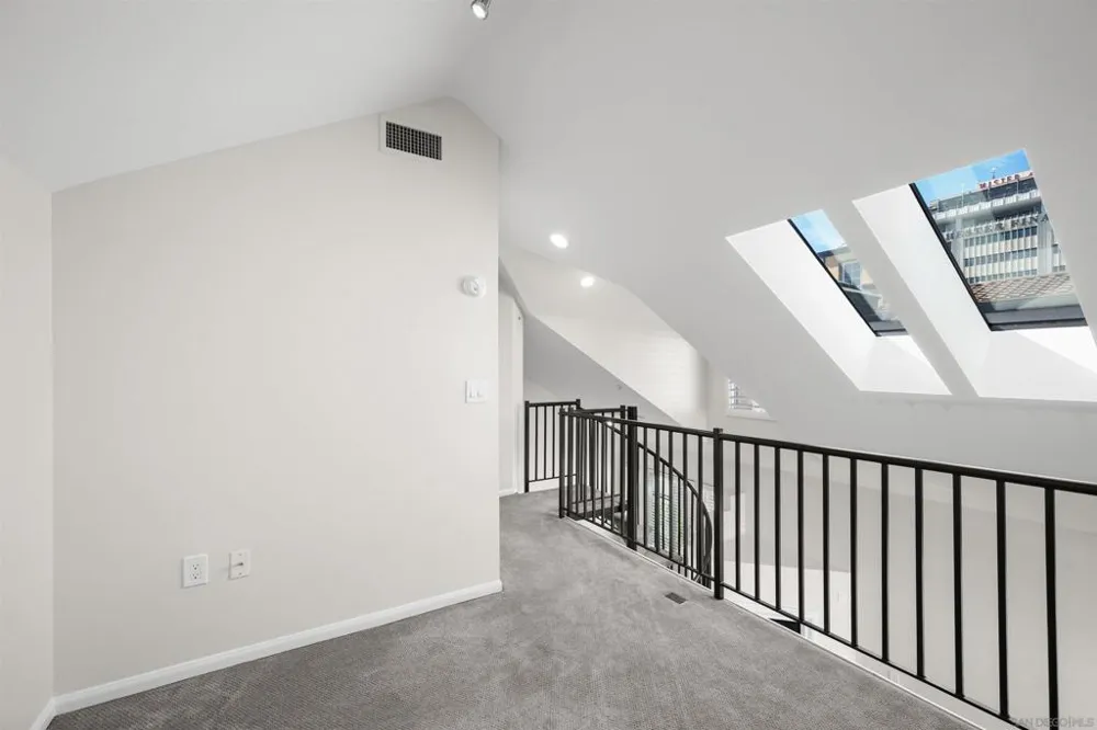 2400 5th Ave #425 San Diego, CA 92101