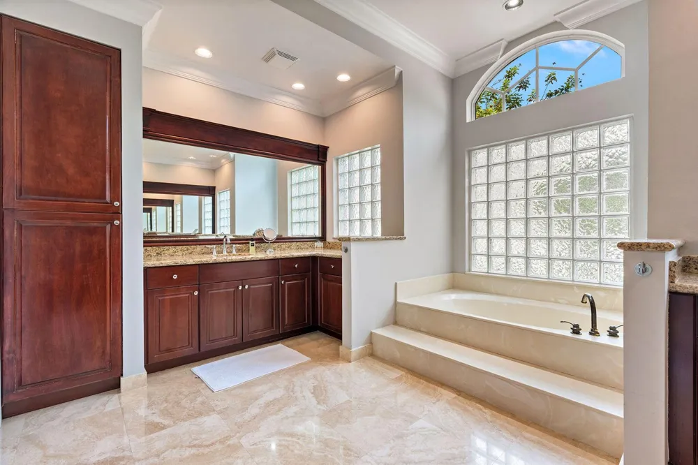 3495 MEADOWBROOK WAY Davie, FL 33328