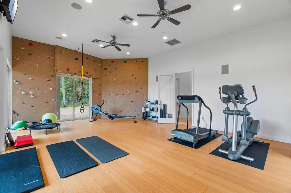 3495 MEADOWBROOK WAY Davie, FL 33328
