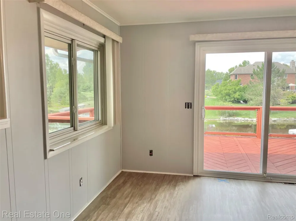 1910 Harwood Drive Oxford Charter Township, MI 48371