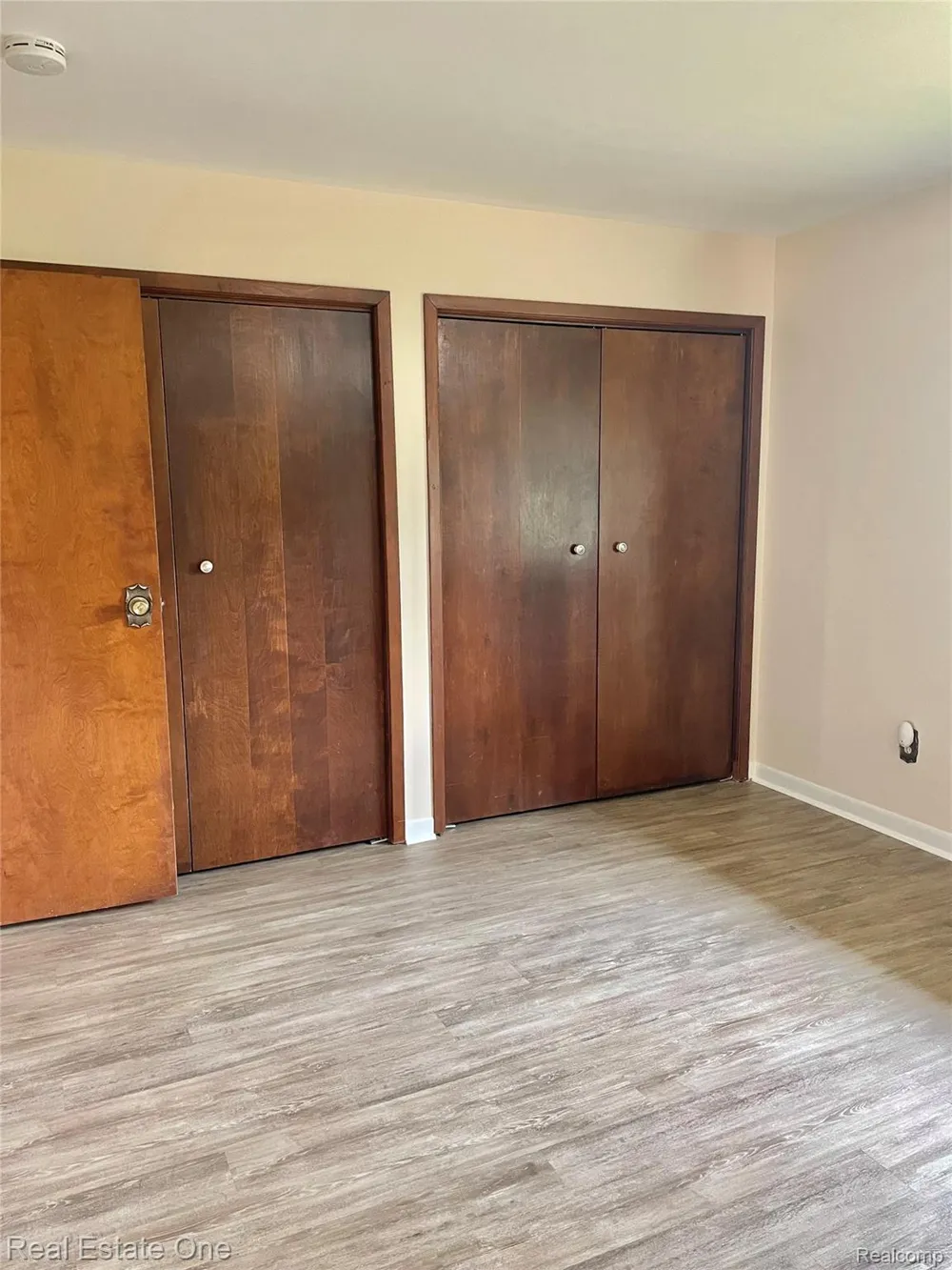 1910 Harwood Drive Oxford Charter Township, MI 48371