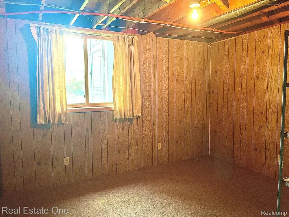 1910 Harwood Drive Oxford Charter Township, MI 48371