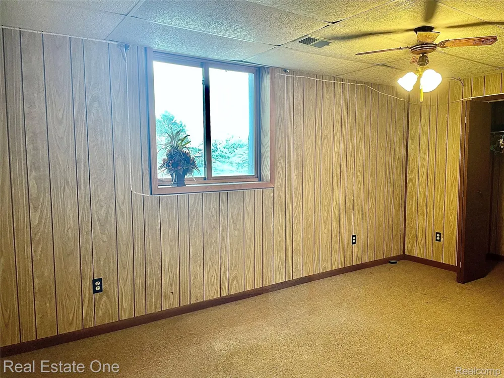 1910 Harwood Drive Oxford Charter Township, MI 48371