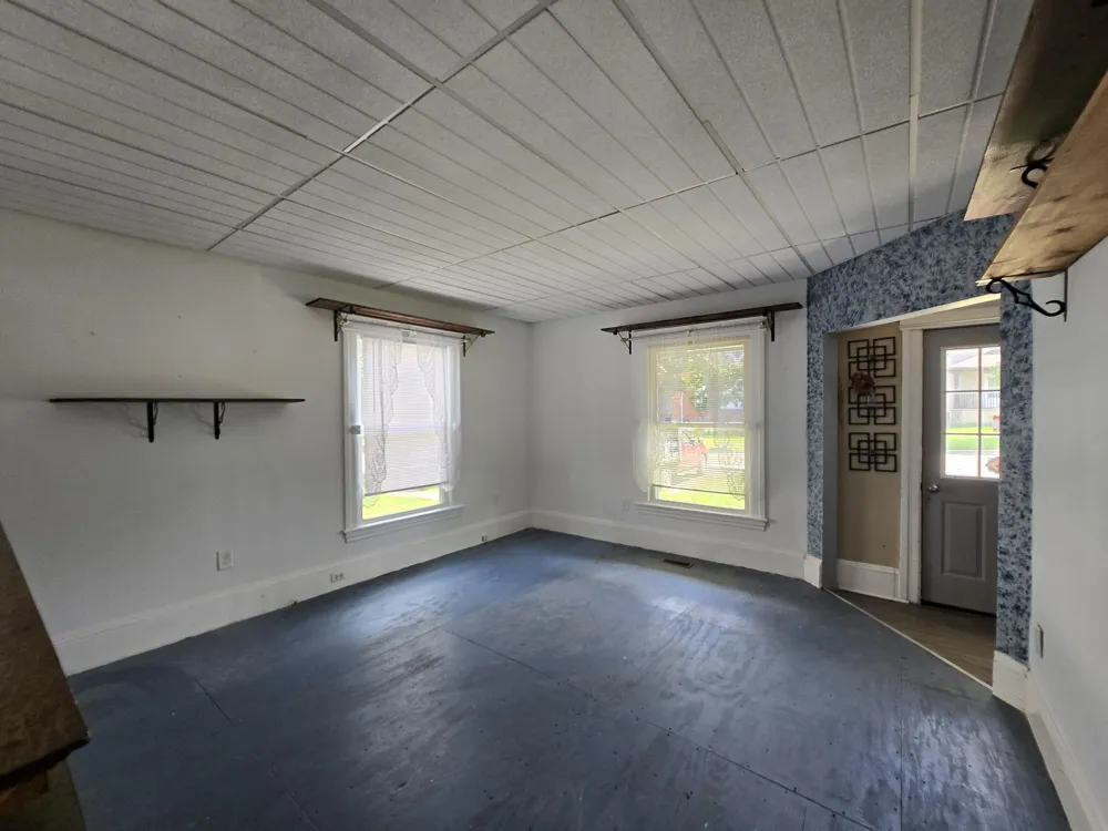 502 S Elm Avenue Jackson City, MI 49203