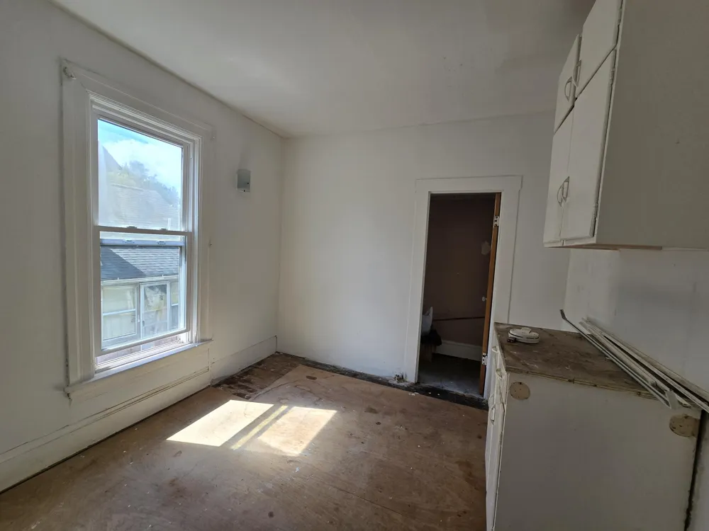 502 S Elm Avenue Jackson City, MI 49203