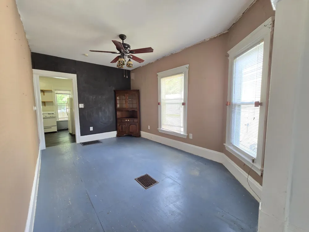 502 S Elm Avenue Jackson City, MI 49203