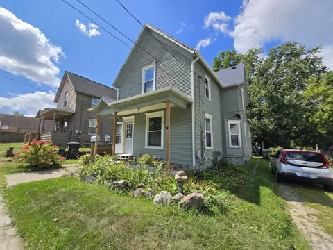 502 S Elm Avenue