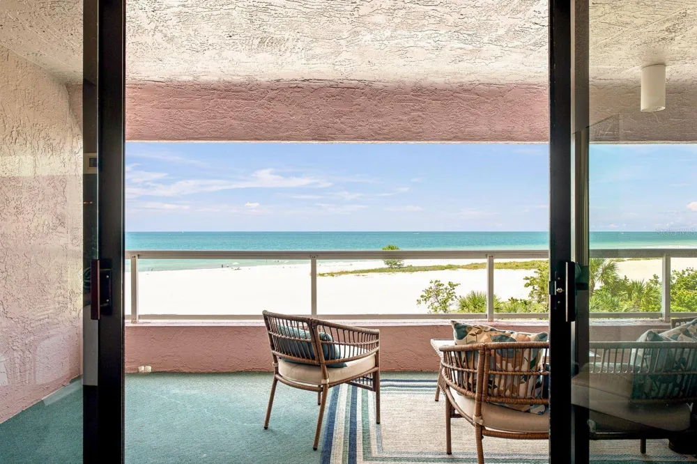 1310 GULF BOULEVARD #4D Clearwater Beach, FL 33767