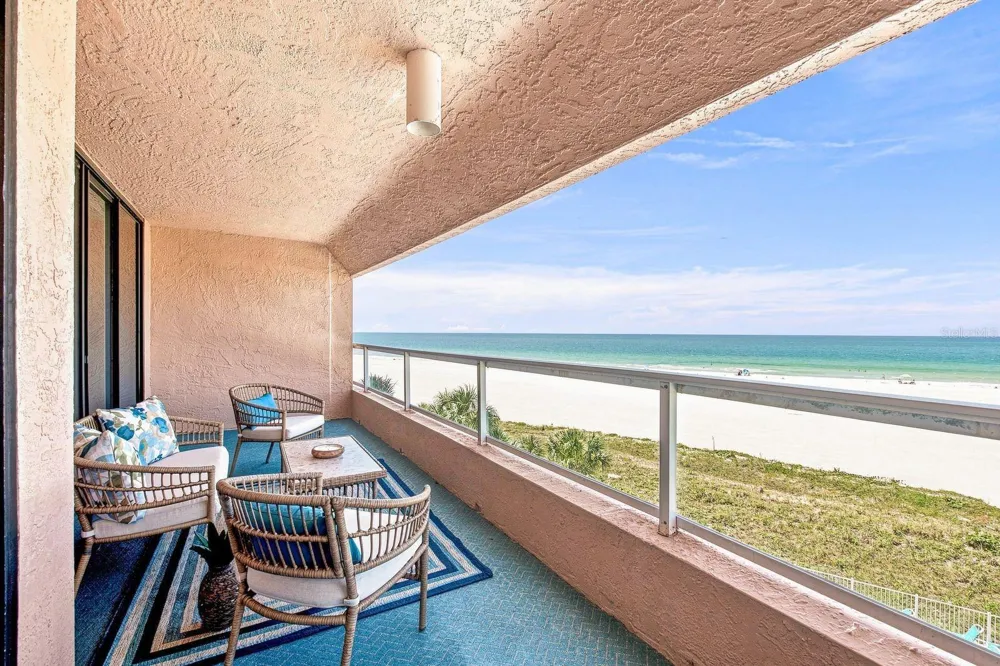 1310 GULF BOULEVARD #4D Clearwater Beach, FL 33767
