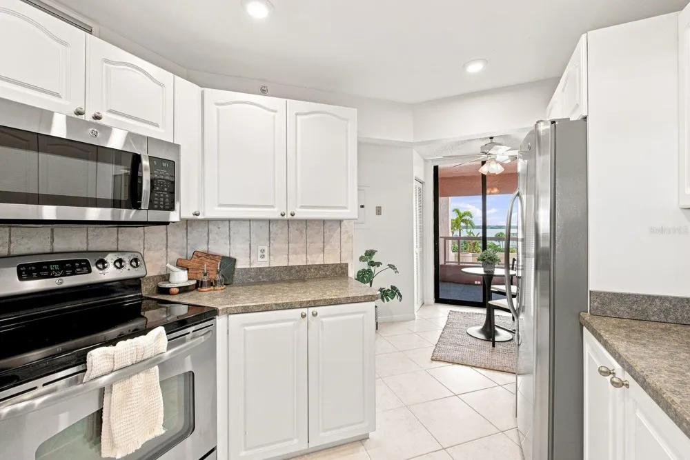 1310 GULF BOULEVARD #4D Clearwater Beach, FL 33767