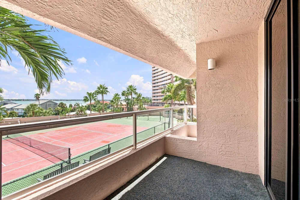 1310 GULF BOULEVARD #4D Clearwater Beach, FL 33767