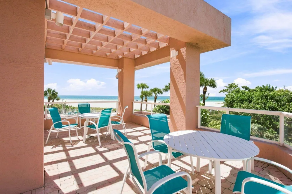 1310 GULF BOULEVARD #4D Clearwater Beach, FL 33767