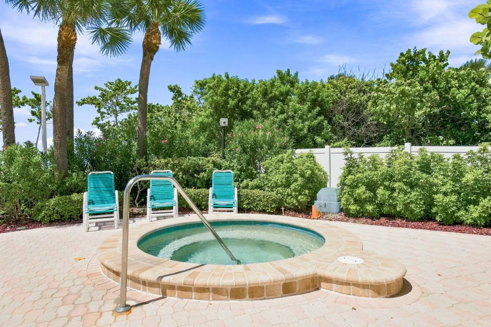1310 GULF BOULEVARD #4D Clearwater Beach, FL 33767
