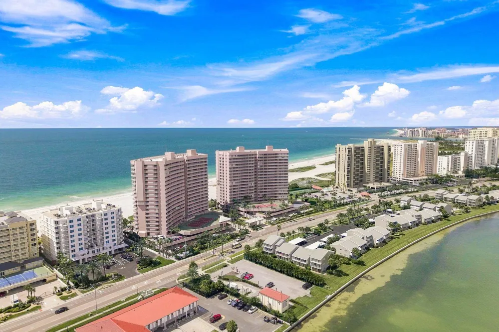 1310 GULF BOULEVARD #4D Clearwater Beach, FL 33767