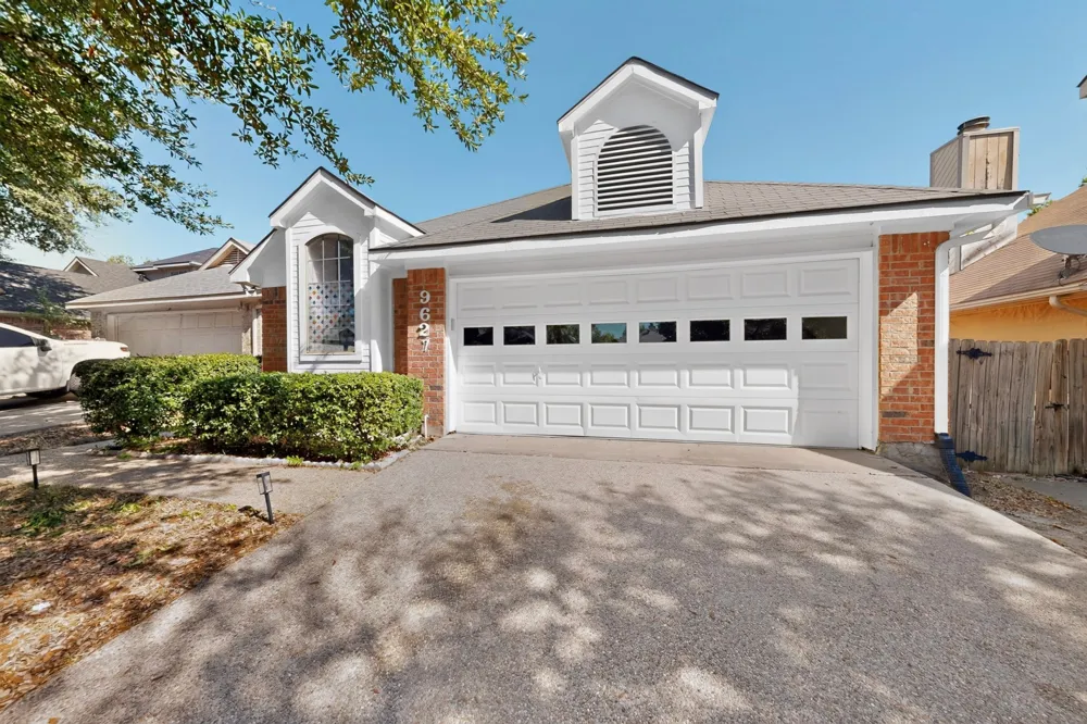 9627 Kerrville Street Dallas, TX 75227