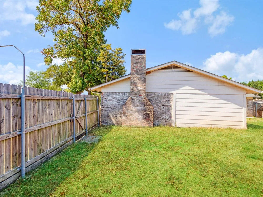 3215 Rockne Lane Mesquite, TX 75150