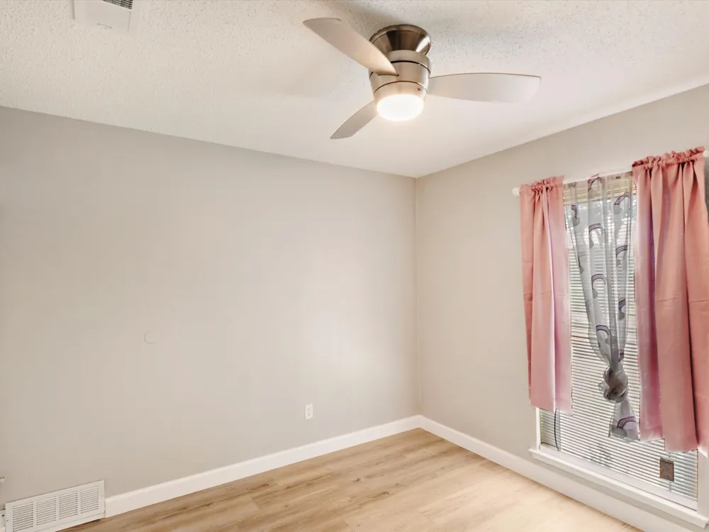 3215 Rockne Lane Mesquite, TX 75150