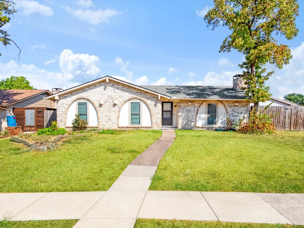 3215 Rockne Lane Mesquite, TX 75150