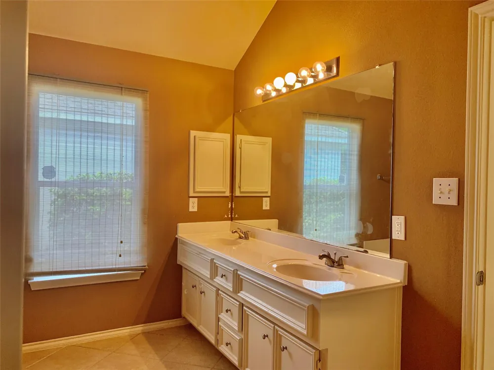 11210 Jadestone Creek Lane Cypress, TX 77433