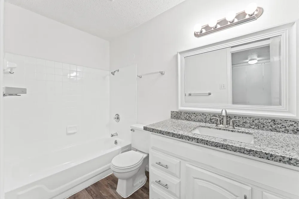 17401 Red Oak Drive #64 Houston, TX 77090