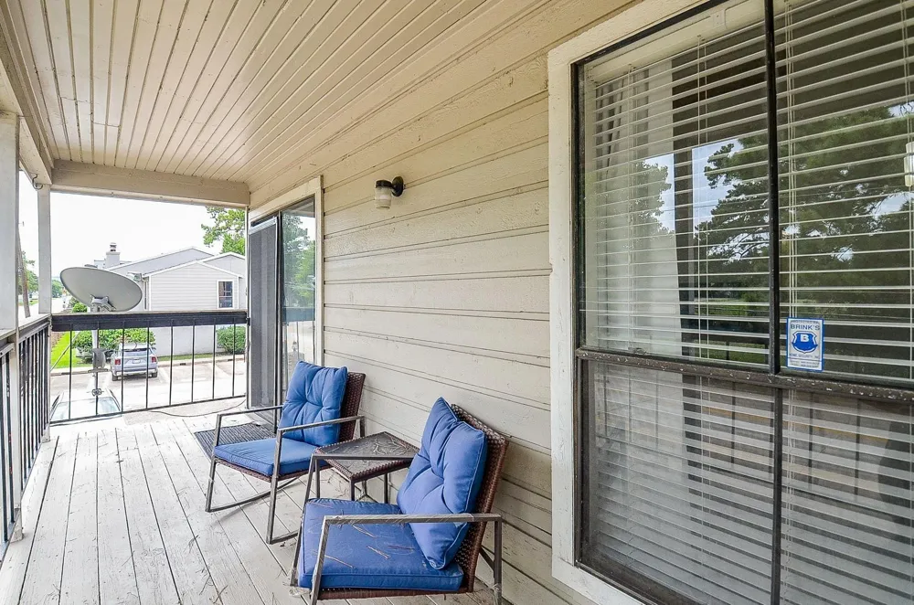 17401 Red Oak Drive #64 Houston, TX 77090