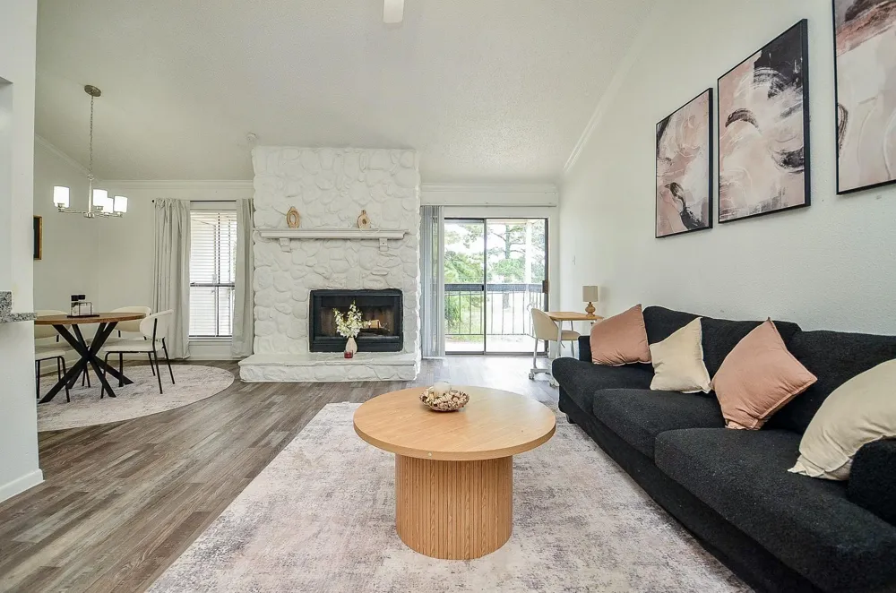 17401 Red Oak Drive #64 Houston, TX 77090