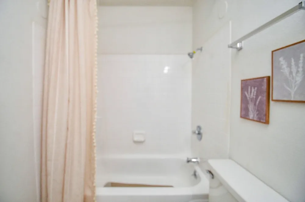 17401 Red Oak Drive #64 Houston, TX 77090