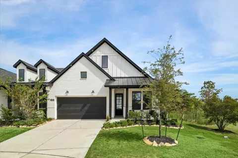 2102 Grapewood Lane